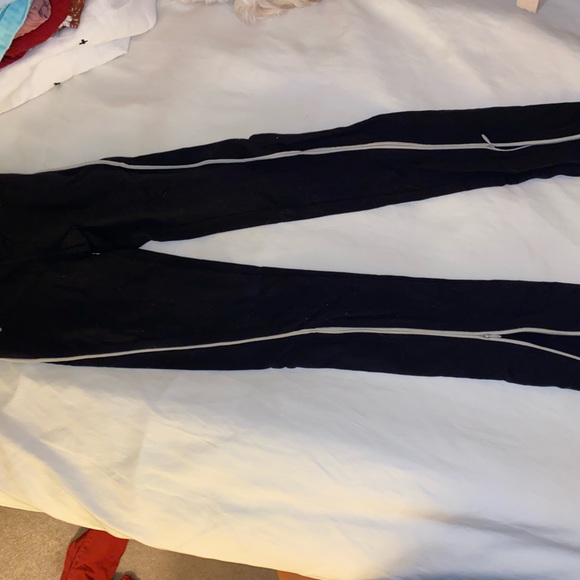 designer leggings - Picture 3 of 3